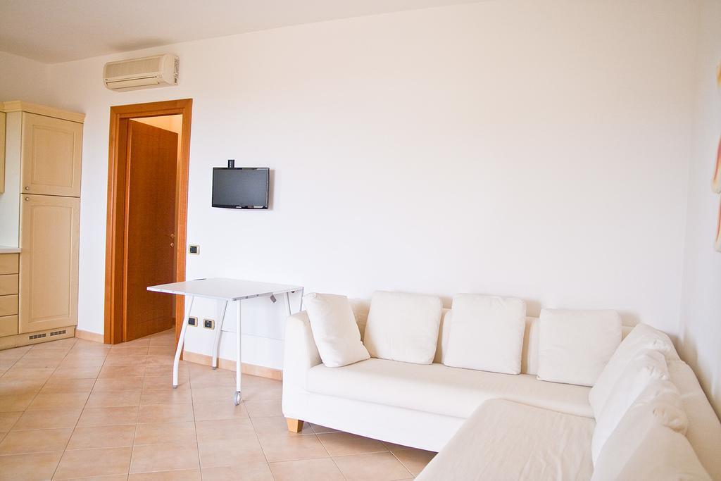 I Mirti Di Porto Pozzo Apartment Exterior foto