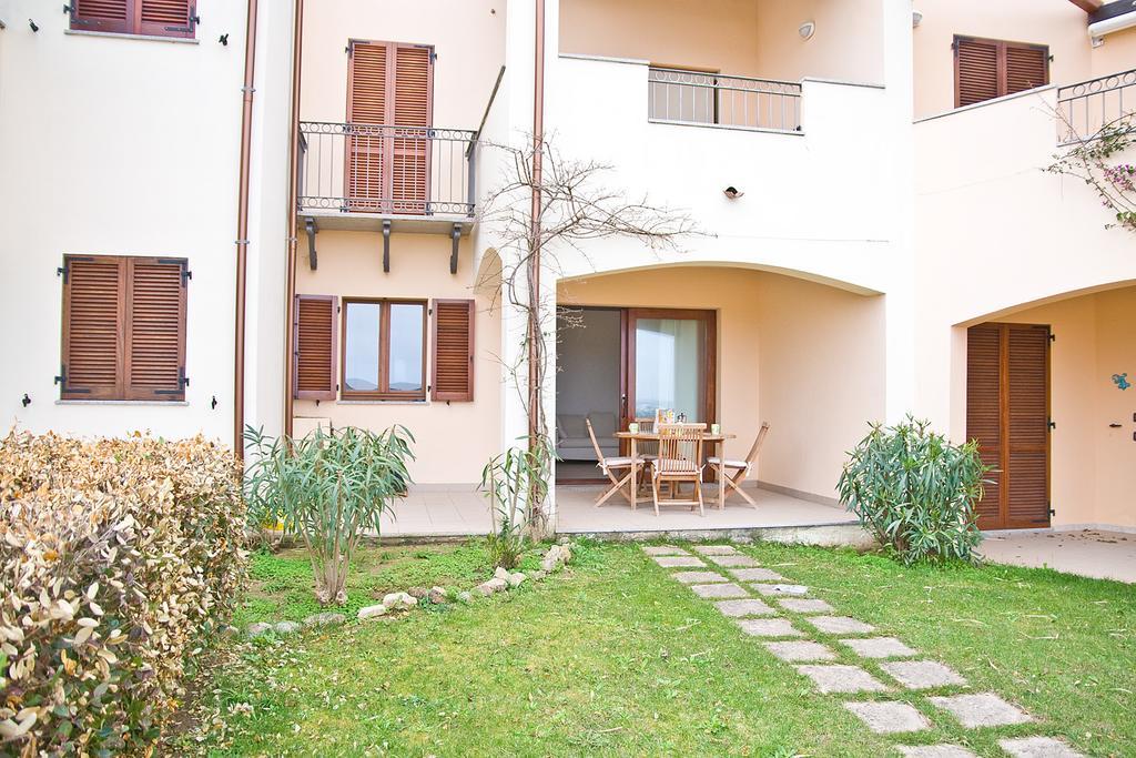 I Mirti Di Porto Pozzo Apartment Exterior foto